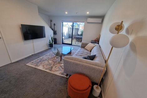 Photo of property in 4/45 Vera Road, Te Atatu South, Auckland, 0610