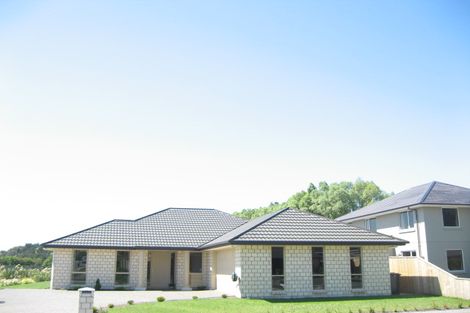 Photo of property in 15 Holbrook Way, Westmorland, Christchurch, 8025