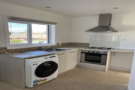 Photo of property in 27 Seaforth Avenue, Mangere Bridge, Auckland, 2022