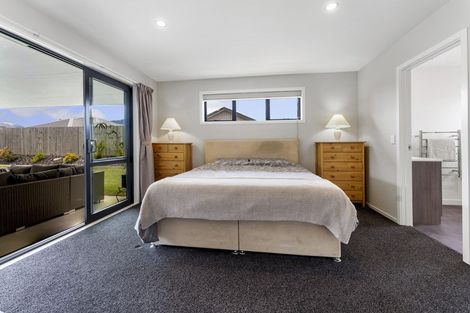 Photo of property in 27 Bell Street, Lake Hawea, Wanaka, 9382