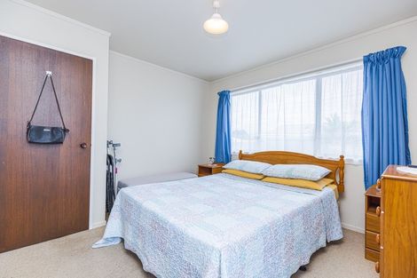 Photo of property in 8 Karyn Street, Castlecliff, Whanganui, 4501