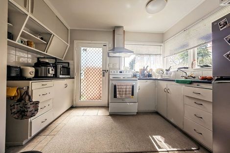 Photo of property in 2/1 Chevis Place, Pakuranga, Auckland, 2010