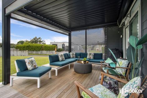 Photo of property in 16 Reel Road, Athenree, Waihi Beach, 3611