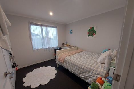 Photo of property in 6 Pa Tuna Lane, Hurdon, New Plymouth, 4310