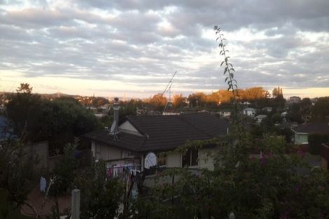 Photo of property in 65a Reynella Drive, Massey, Auckland, 0614