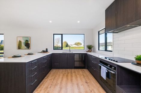 Photo of property in 11 Magnolia Drive, Springlands, Blenheim, 7201