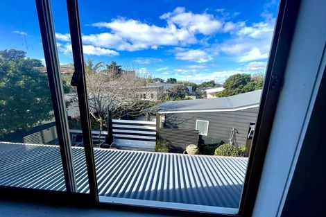 Photo of property in 161 Karewa Parade, Papamoa Beach, Papamoa, 3118