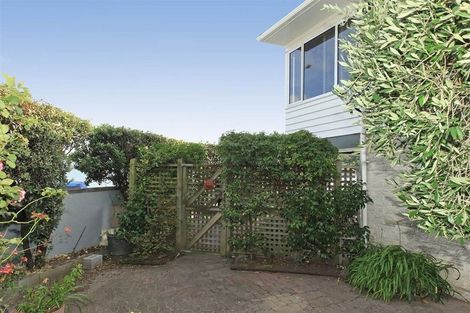 Photo of property in 1a Gill Road, Lowry Bay, Lower Hutt, 5013