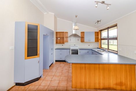 Photo of property in 167 Heretaunga Road, Maharahara, Dannevirke, 4972