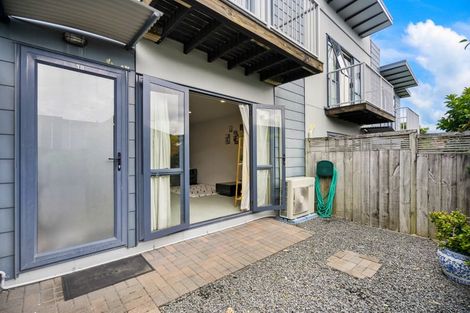 Photo of property in 18/8 Soljak Place, Mount Albert, Auckland, 1025