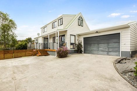 Photo of property in 14a Chablis Place, Henderson, Auckland, 0612