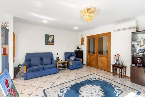 Photo of property in 2/11 Tivoli Place, Bishopdale, Christchurch, 8053