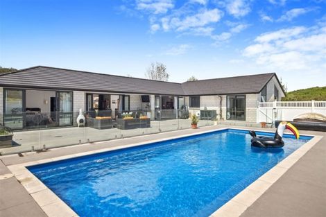 Photo of property in 2d Country Club Lane, Waiuku, 2123