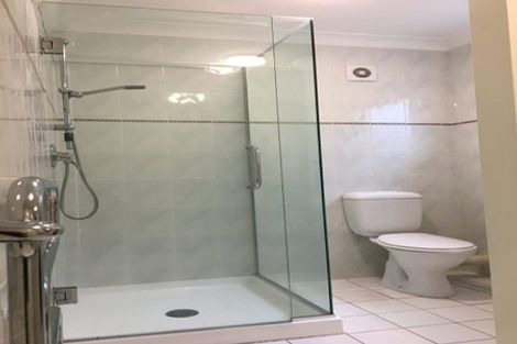 Photo of property in 3 Searidge Rise, West Harbour, Auckland, 0618