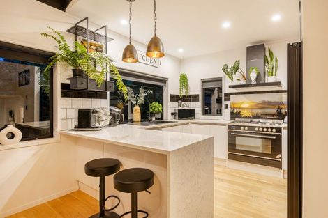 Photo of property in 1/22 Manuwai Road, Torbay, Auckland, 0630