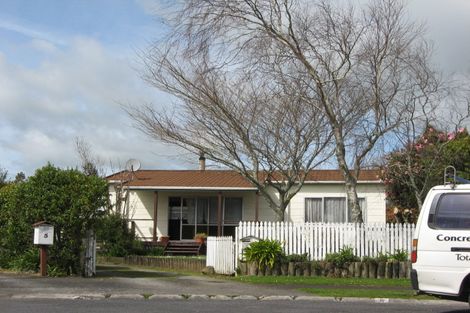 Photo of property in 6 Titoki Place, Inglewood, 4330