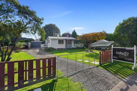 Photo of property in 17 Old Coach Road South, Otaki Beach, Otaki, 5512