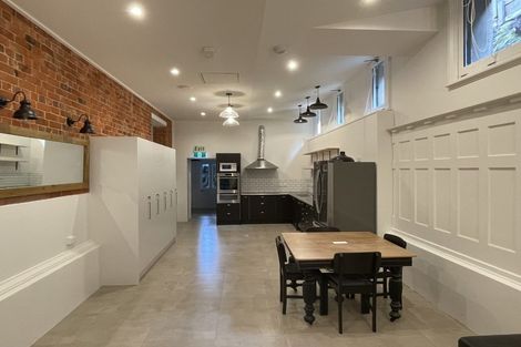 Photo of property in 255 Rattray Street, Dunedin Central, Dunedin, 9016