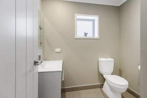 Photo of property in 35 Flotilla Place, Whitby, Porirua, 5024