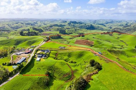 Photo of property in 888a Otaraoa Road, Tikorangi, Waitara, 4383