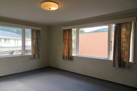 Photo of property in 20 Oxford Crescent, Ebdentown, Upper Hutt, 5018