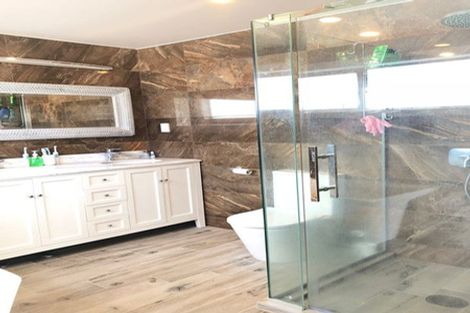 Photo of property in 39 Headland Drive, Long Bay, Auckland, 0630