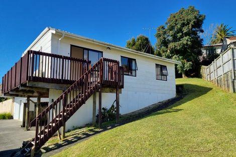 Photo of property in 1/69 Trias Road, Totara Vale, Auckland, 0629