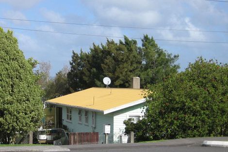 Photo of property in 1/7 Royal Road, Massey, Auckland, 0614