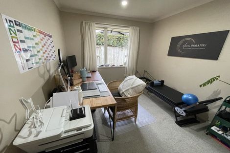 Photo of property in 10 Madison Street, Cambridge, 3434