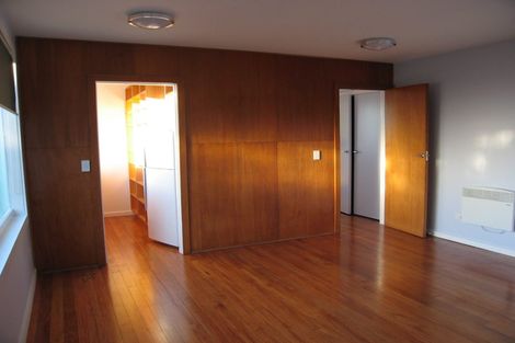 Photo of property in 69 Moana Road, Kelburn, Wellington, 6012