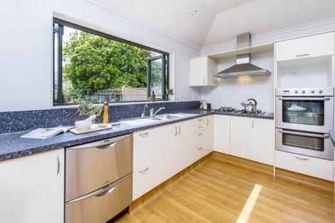 Photo of property in 30 Exchange Street, Ebdentown, Upper Hutt, 5018