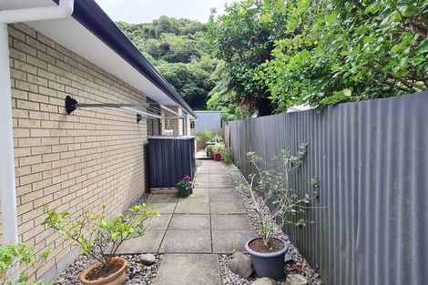 Photo of property in 38 Mcdougall Grove, Haywards, Lower Hutt, 5018