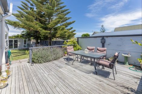 Photo of property in 45 Koputara Road, Himatangi Beach, Foxton, 4891