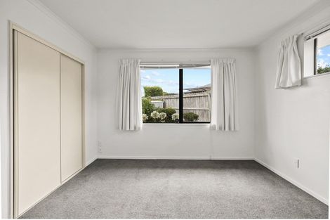 Photo of property in 17 Rochester Place, Nawton, Hamilton, 3200