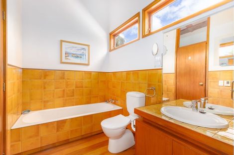 Photo of property in 48 Matai Road, Raumati South, Paraparaumu, 5032