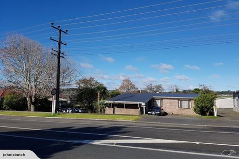 Photo of property in 351 Main Road, Huapai, Kumeu, 0810