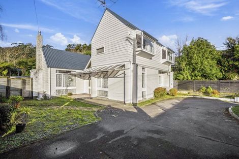 Photo of property in 451 Stokes Valley Road, Stokes Valley, Lower Hutt, 5019