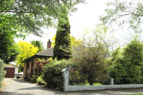 Photo of property in 176 Aorangi Road, Bryndwr, Christchurch, 8053