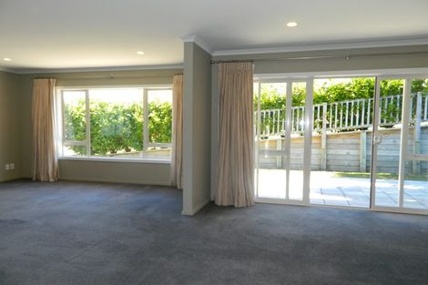 Photo of property in 3 Kahurangi Heights, Aotea, Porirua, 5024