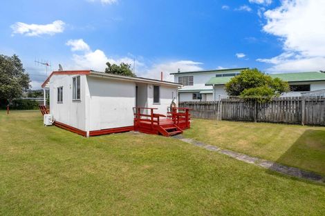 Photo of property in 104a The Square, Whangamata, 3620