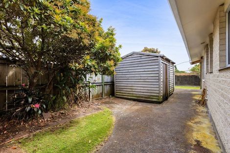 Photo of property in 1/2 Selwyn Street, Lower Vogeltown, New Plymouth, 4310