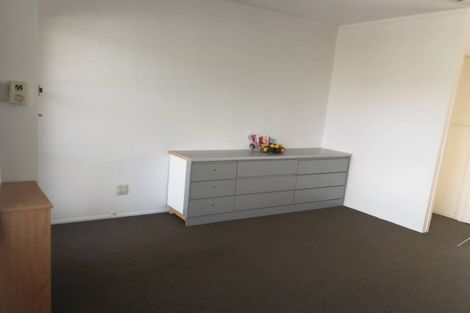 Photo of property in 2/12 Meadway, Sunnyhills, Auckland, 2010