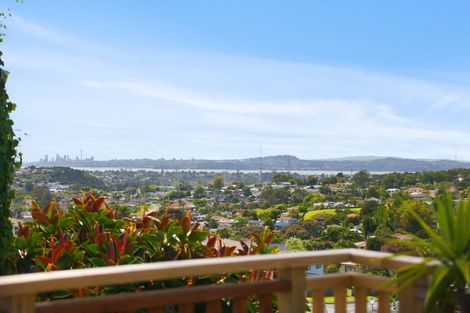 Photo of property in 17a Cherry Tree Place, Massey, Auckland, 0614