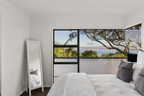 Photo of property in 1/62 Rangatira Road, Beach Haven, Auckland, 0626