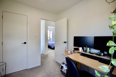 Photo of property in 2a Mcquoid Place, Glenfield, Auckland, 0629