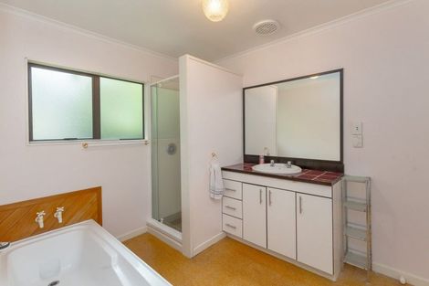 Photo of property in 9 Oak View Place, Greytown, 5712