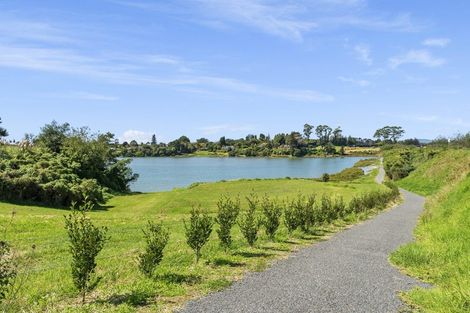 Photo of property in Waterview Estate, 1/4 Greystone Place, Omokoroa, 3114