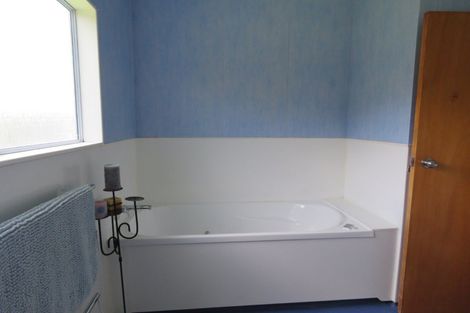 Photo of property in 108 Fairfax Street, Murchison, 7007