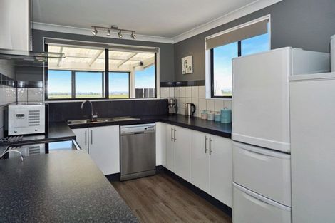 Photo of property in 40 Pukehina Parade, Pukehina, Te Puke, 3189