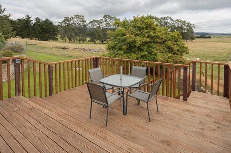 Photo of property in 1 Hollyburn Road, Hampden, 9410